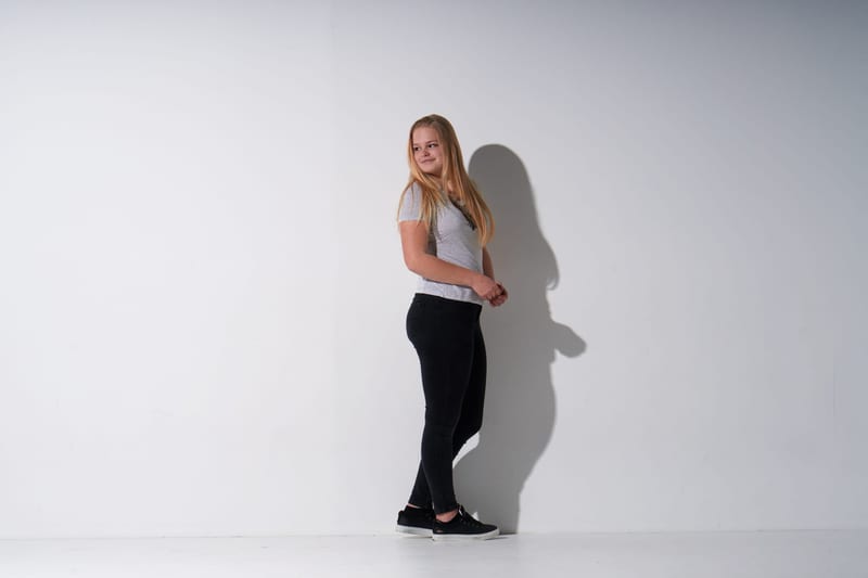 Tienermeisje Fleur 15 jaar portret fotoshoot verjaardag Zoetermeer — Familieshoot Stefan Segers
